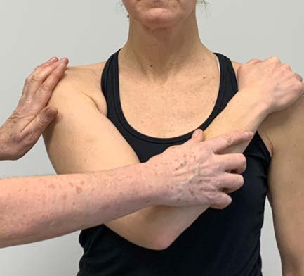 Akromioklavikularledsskada: Cross body test